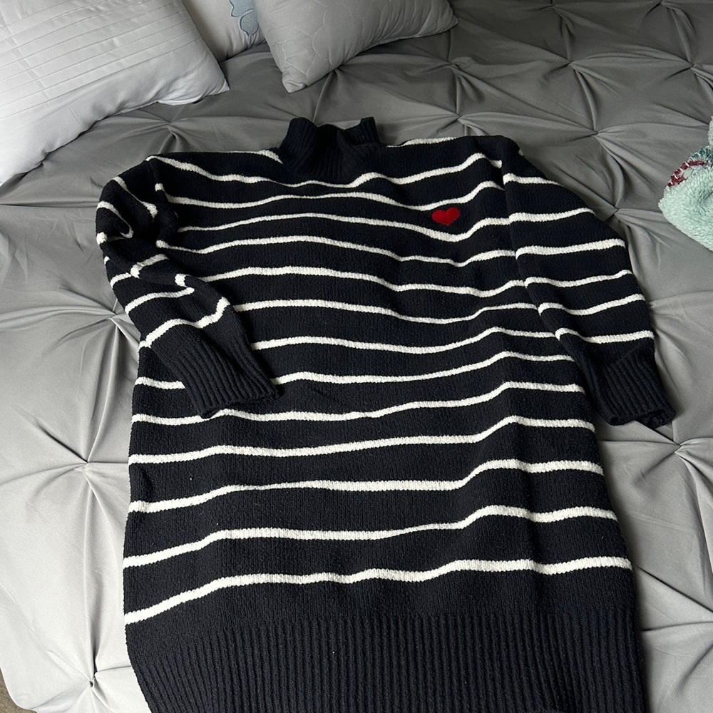 Jessica Simpson Navy and White Knit Sweater Dress
